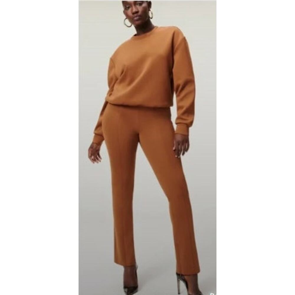NWT Good American Scuba Slim Flare Pant in Burnt Caramel Size 6 3XL